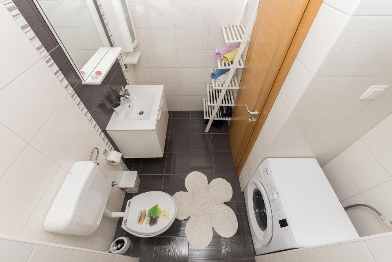 Neno Appartement Makarska Buitenkant foto