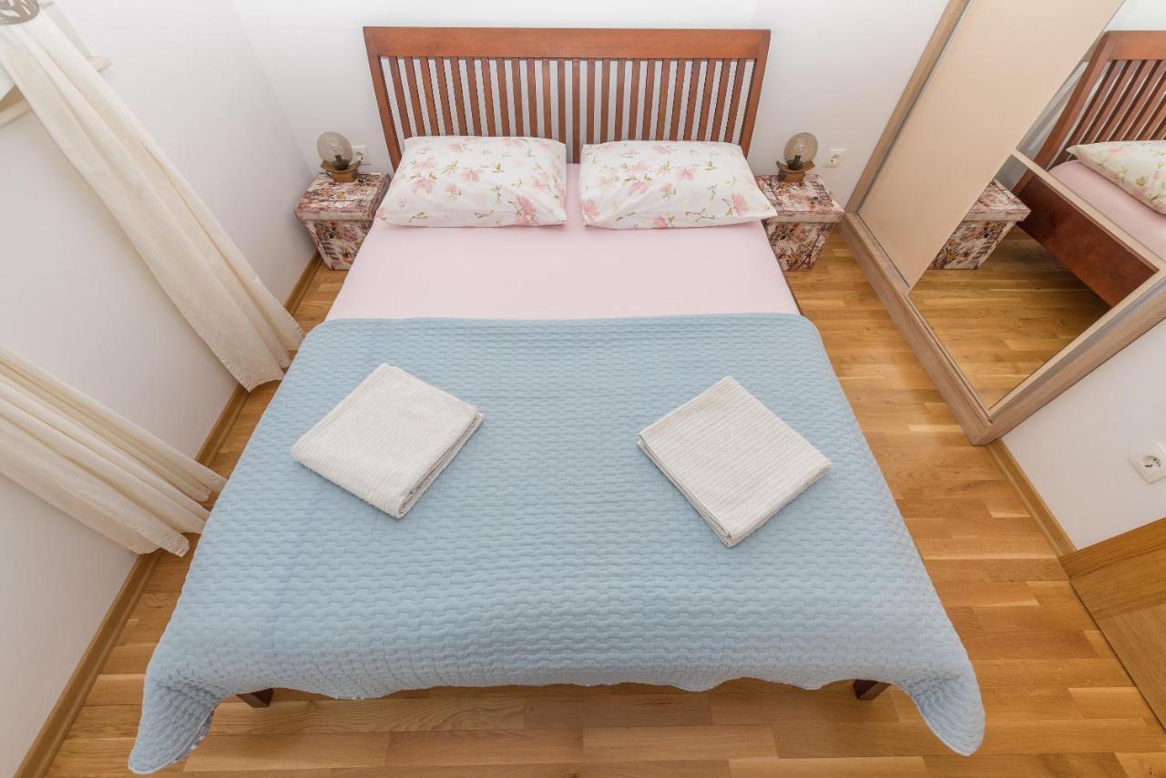 Neno Appartement Makarska Buitenkant foto